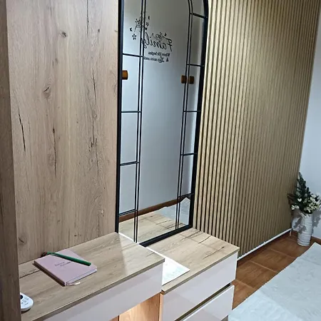 La Montzi For4 Craiova