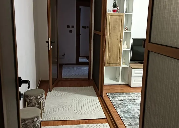 La Montzi For4 公寓 *